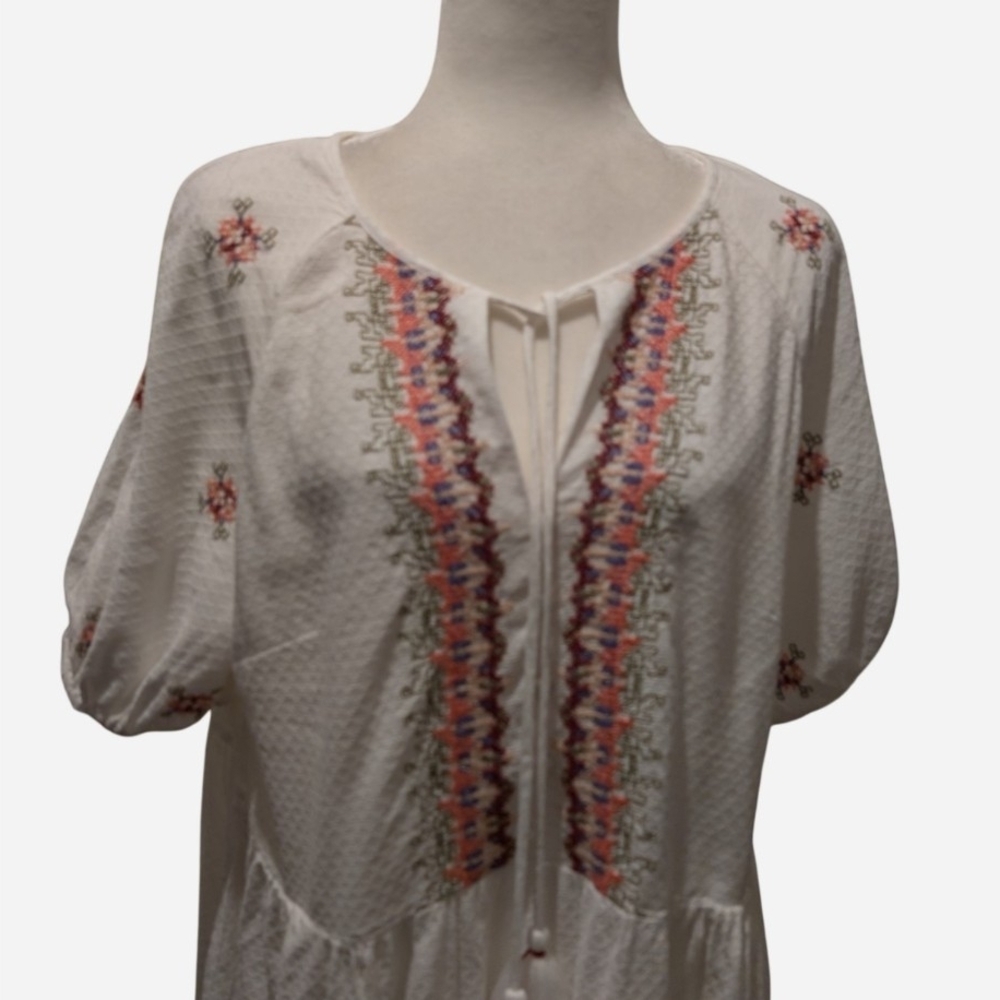 Knox Rose White Top with Multicolor Accents - Picture 3 of 6